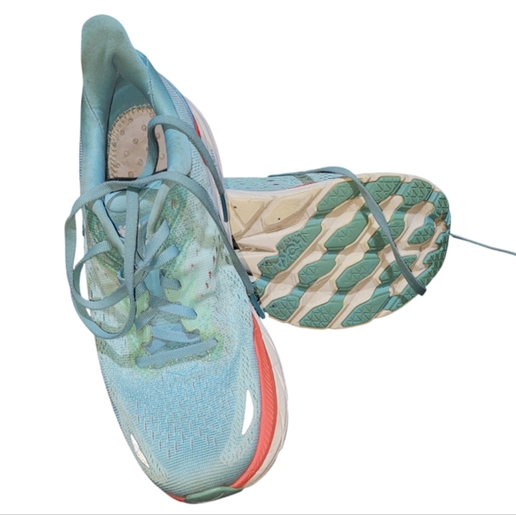 Hoka One One Women Clifton 8 Size 7B - Picture 15 of 16